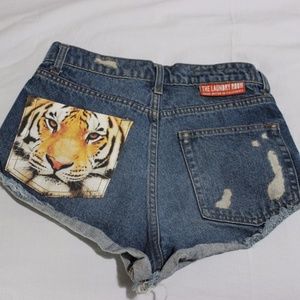 The Laundry Room Big Cat Shorts